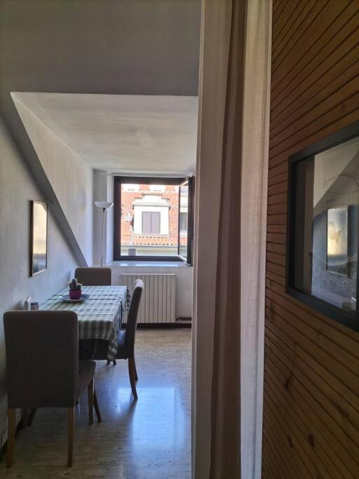 La Casa Di Marta - Ampia Ed Accogliente Mansarda In Piazza Statuto Lejlighed Torino Eksteriør billede