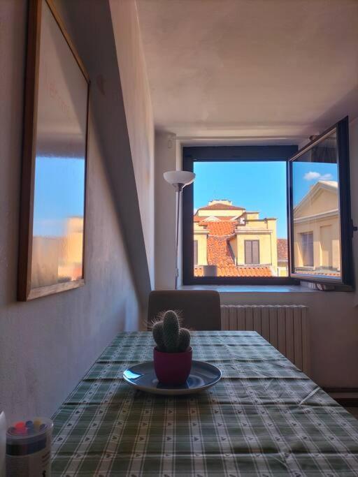 La Casa Di Marta - Ampia Ed Accogliente Mansarda In Piazza Statuto Lejlighed Torino Eksteriør billede