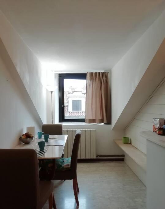 La Casa Di Marta - Ampia Ed Accogliente Mansarda In Piazza Statuto Lejlighed Torino Eksteriør billede